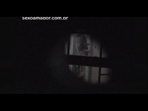 ❤️ Si Blondie sekretong nakuhaan og video sa usa ka voyeur sa kasilinganan nga gitago sa luyo sa mga haw-ang nga tisa ❤️ Porno fb sa amon ﹏